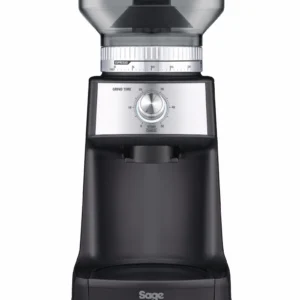 Molinillo eléctrico Sage Dose Control Pro en color Trufa Negra con muelas cónicas de acero inoxidable para café de especialidad.